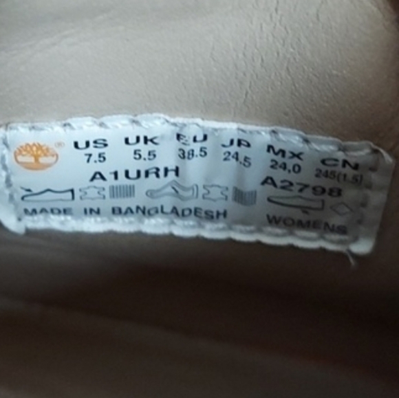 Timberland Boots, Size 7.5, Mushroom Taupe, Satin Heel, New Laces - Picture 12 of 12